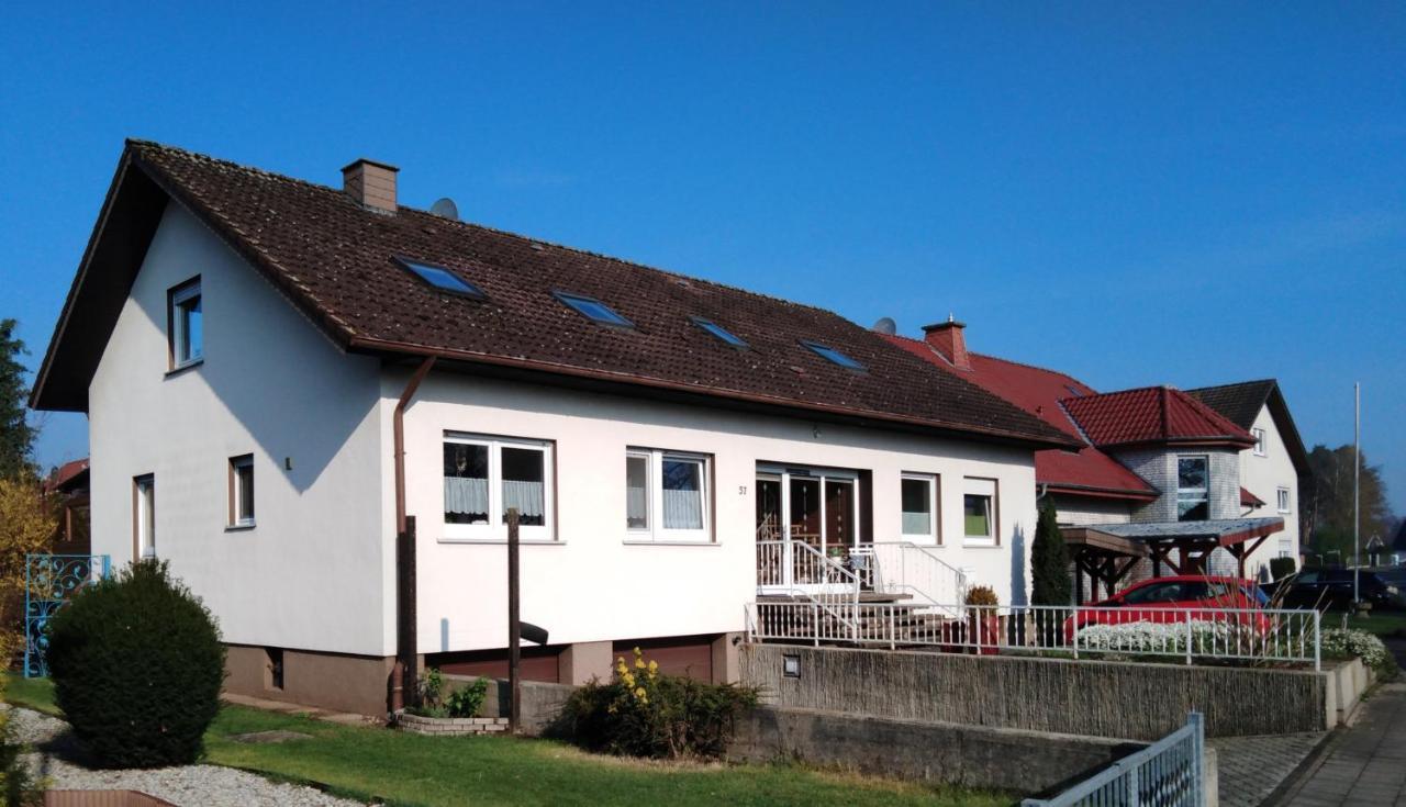 Grosse, Helle Wohnung Mit 2 Schafzimmern - Ferienwohnung Am Lippesee Paderborn Exterior photo
