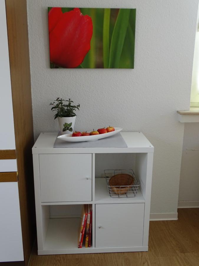 Grosse, Helle Wohnung Mit 2 Schafzimmern - Ferienwohnung Am Lippesee Paderborn Exterior photo